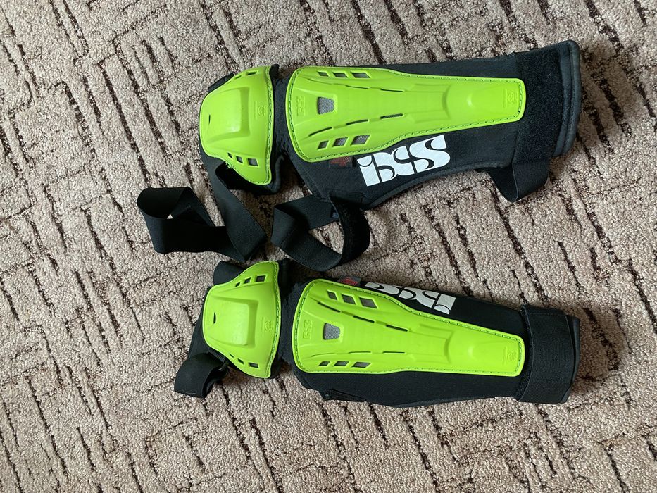 Aparatori genunchi si tibie IXS