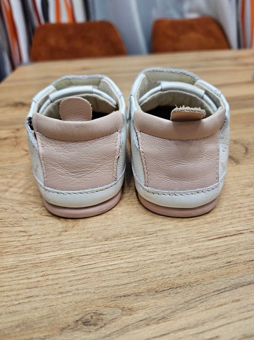 Боси обувки Колев и Колев