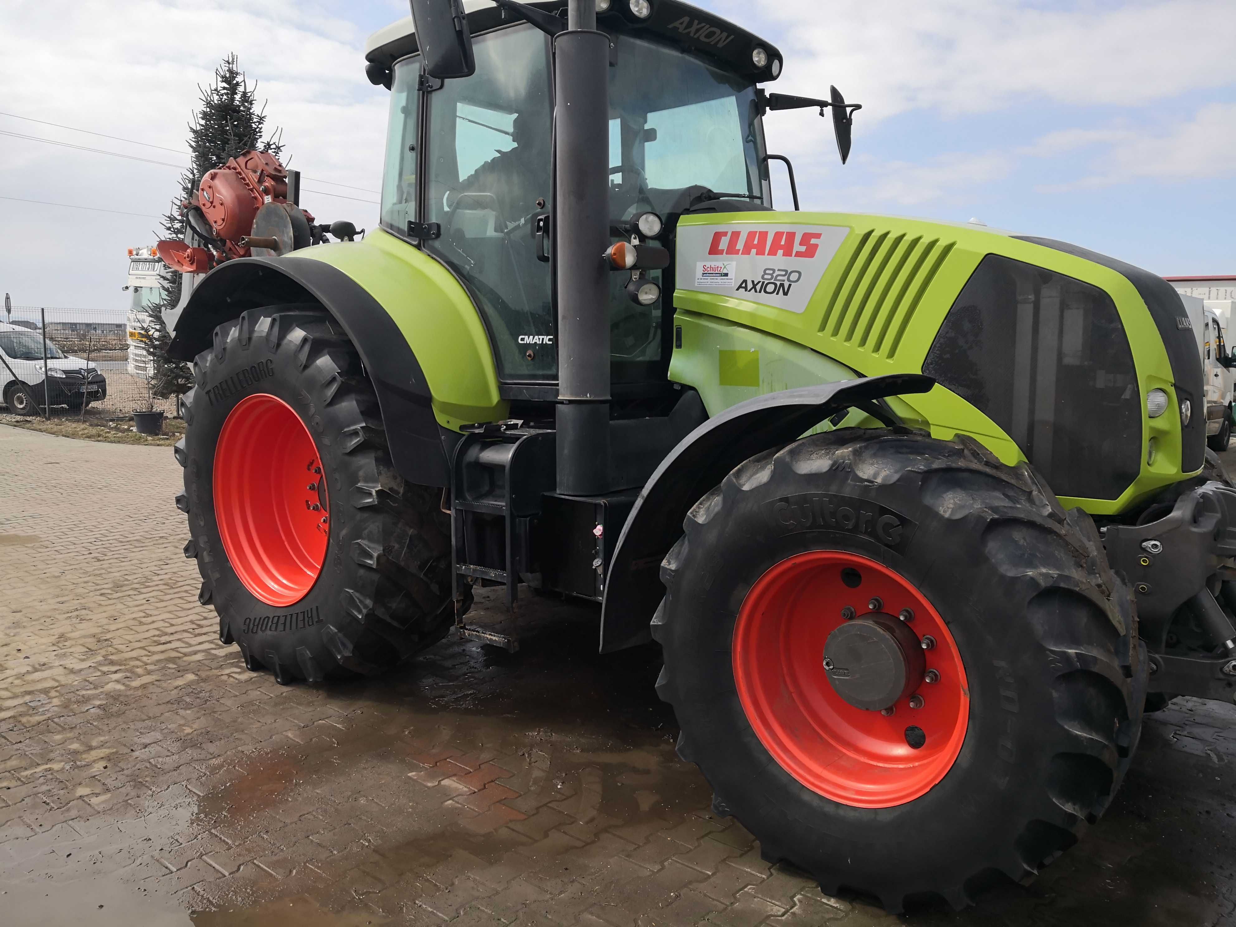 Tractor Claas Axion 820 C-matic ( vario )