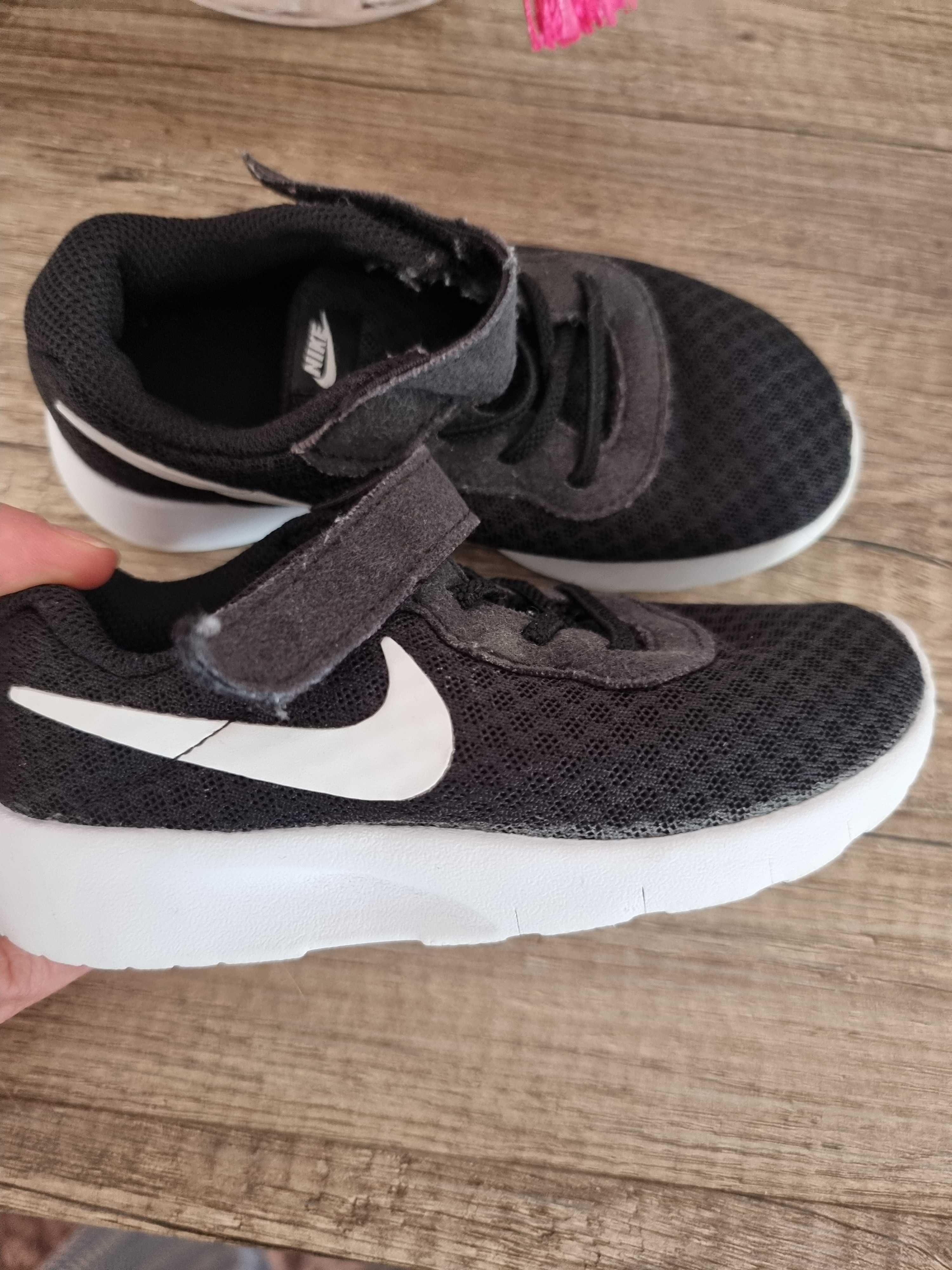 Papuci Nike copii masura 26