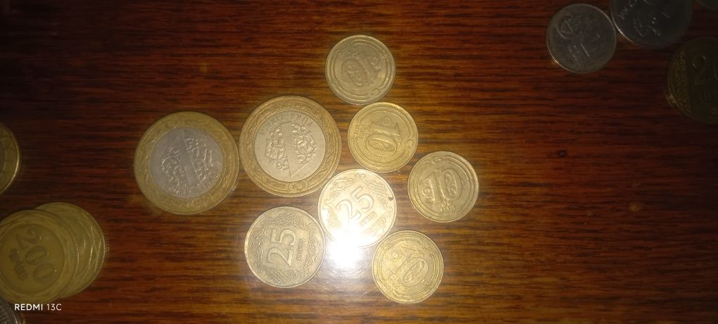 Продам монеты разных стран