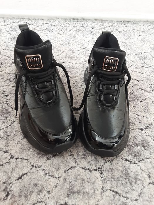 Дамски спортни обувки Miu Miu, чисто нови