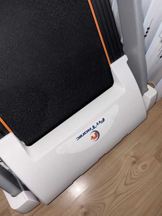 Bandă de alergat FitTronic D300