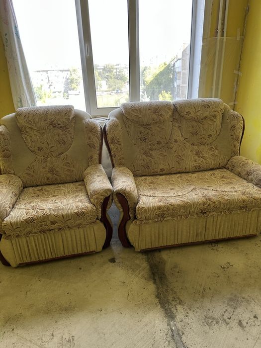 Продам мини диван + кресло!