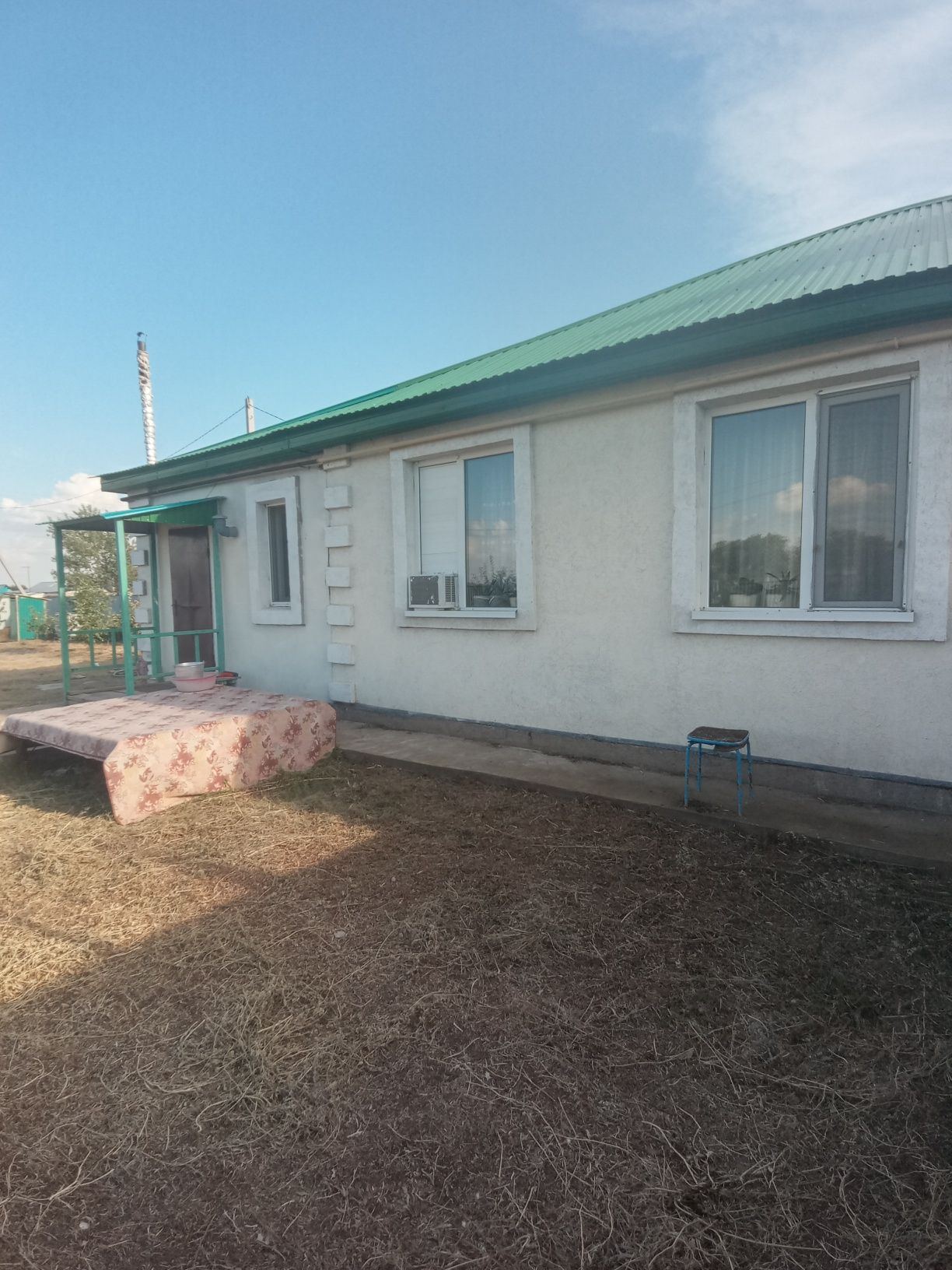 Продается дом с 9 соток земли в терктинском р/н .п.санаторий акжаик.
