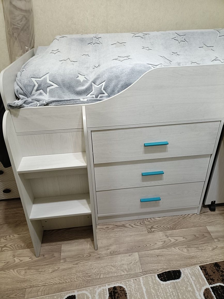 Продам детскую кровать