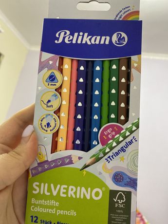 Set 12 creioane colorate Pelikan