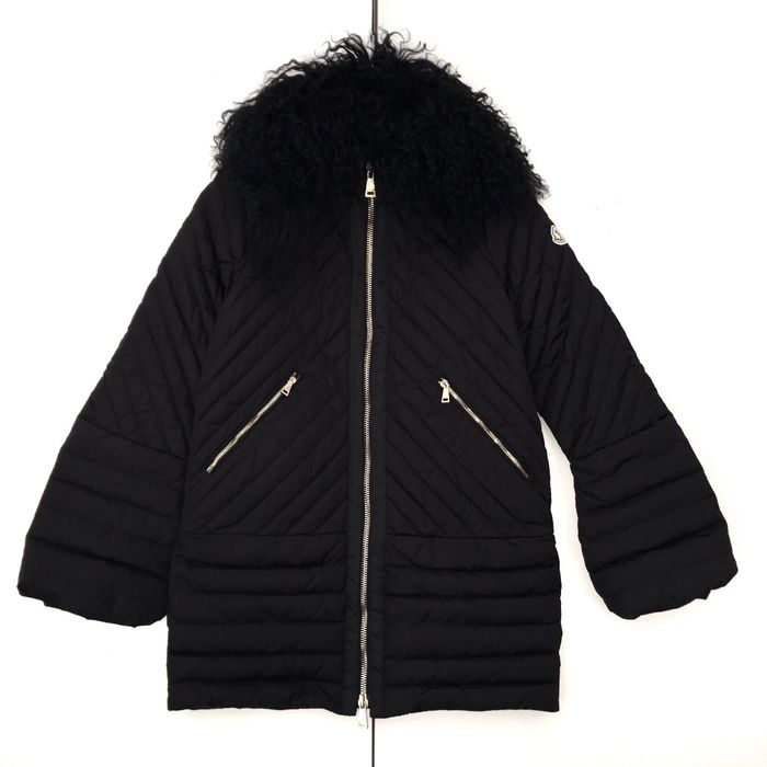 Moncler Разкошно яке с лама