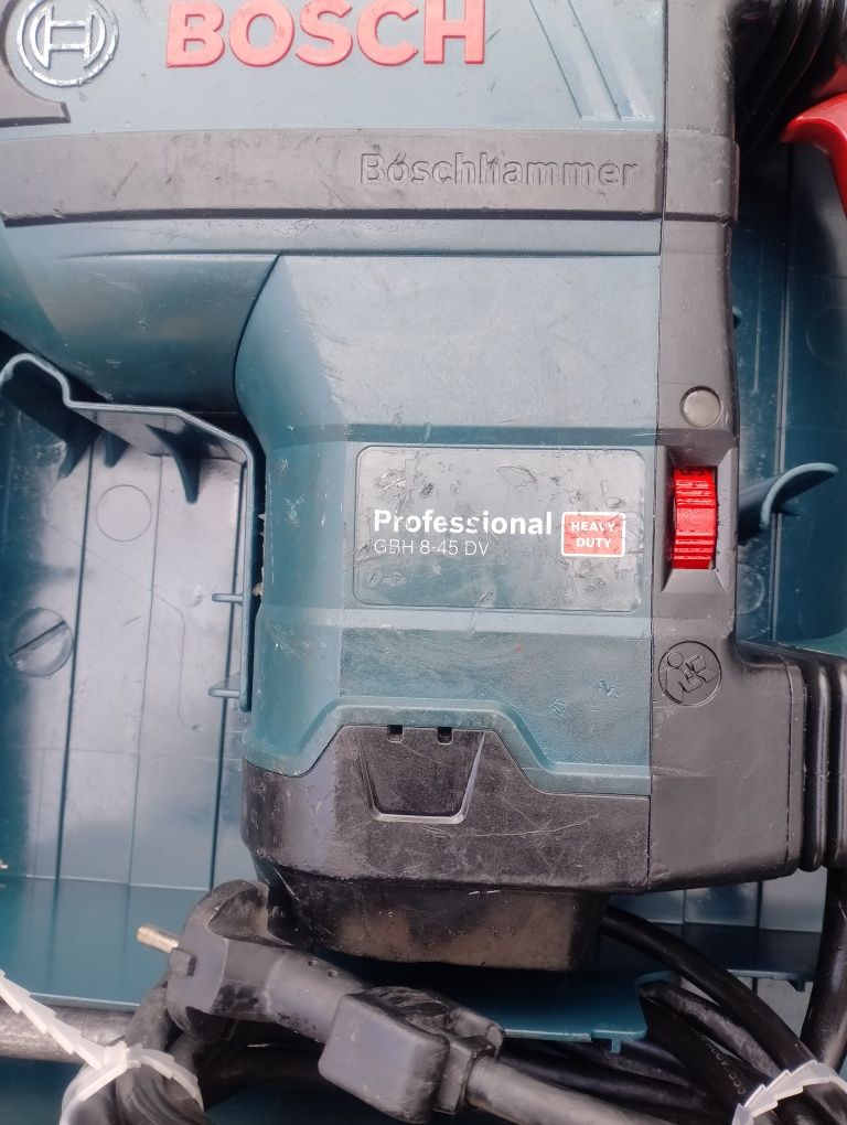 Професионален  комбиниран перфоратор -къртач Bosch GBH 8-45DV 1500вата