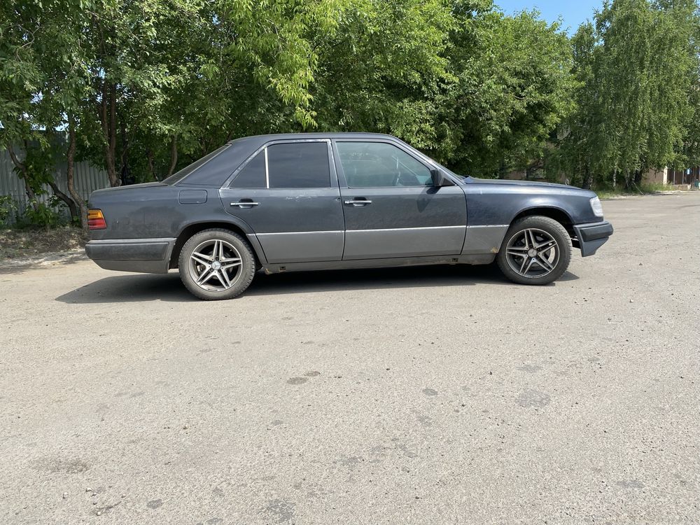 Мерседес 124 Е 2.0