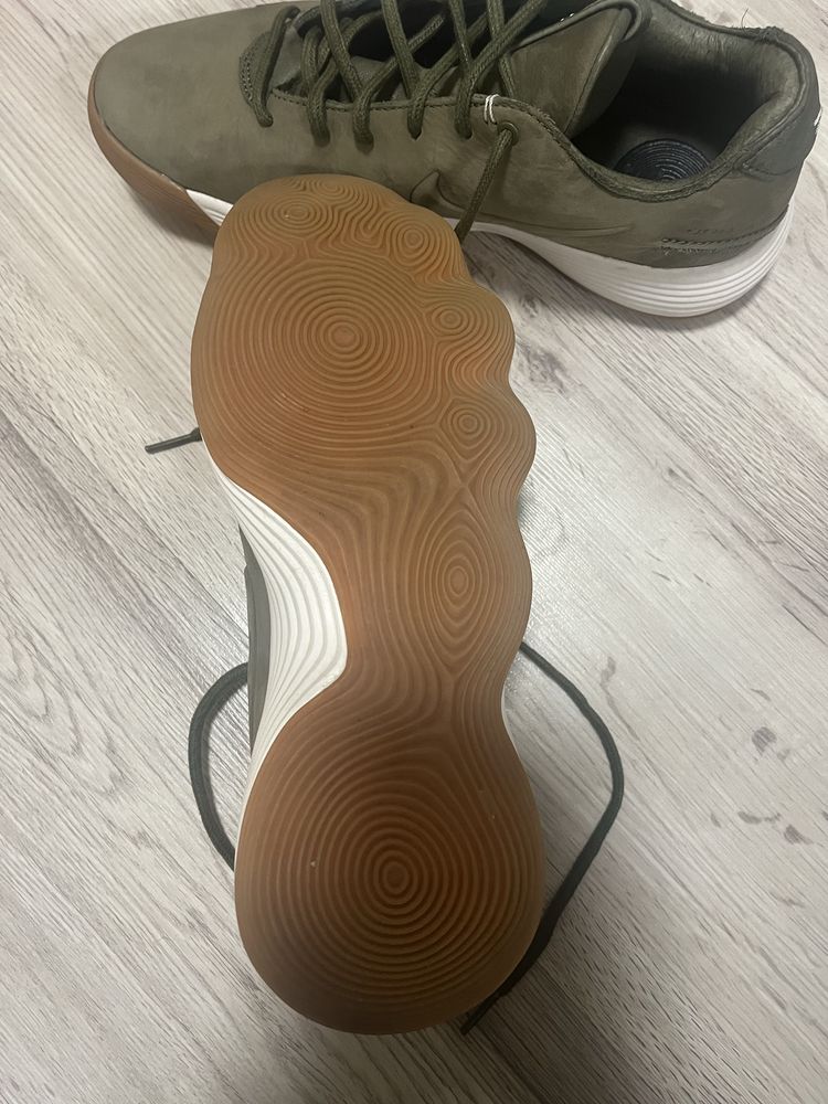 Nike Hyperdunk 2017 Low Premium 'Olive Gum'