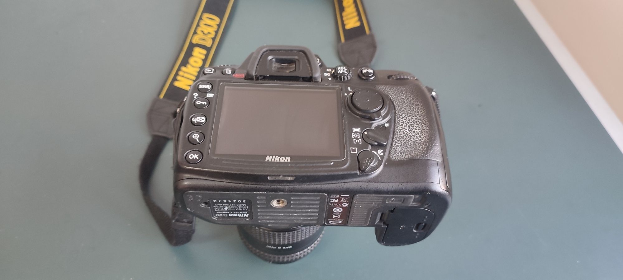 Nikon d300 + obiectiv Nikon 28-70