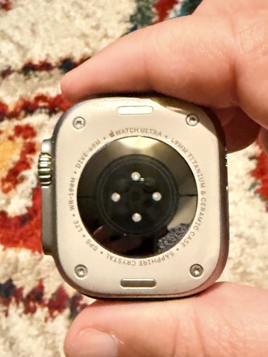 Vând Apple watch Ultra 1