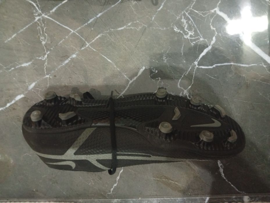 Бутонки Nike Phantom