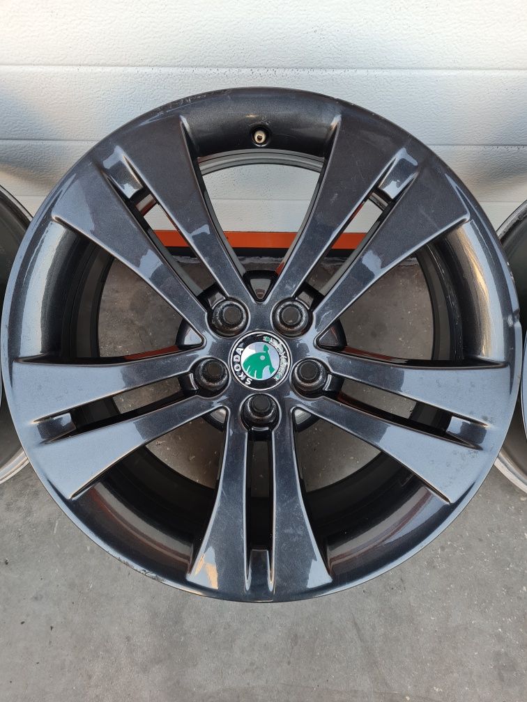 Оригинални джанти за ШКОДА SKODA VW SEAT AUDI R17 5x100 ET41 7J