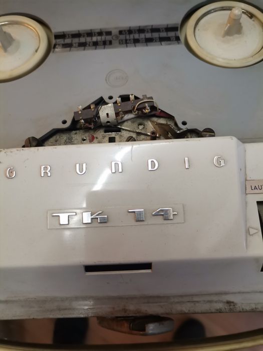 Magnetofon grundig pt piese sau restaurare