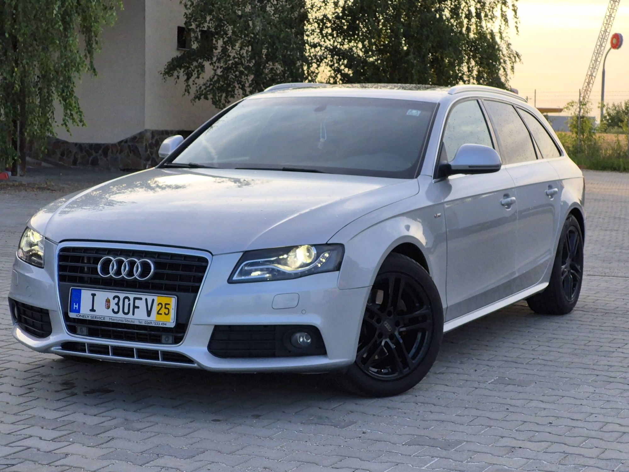 Audi a4 b8 S-line 2.0 tdi 143 cp