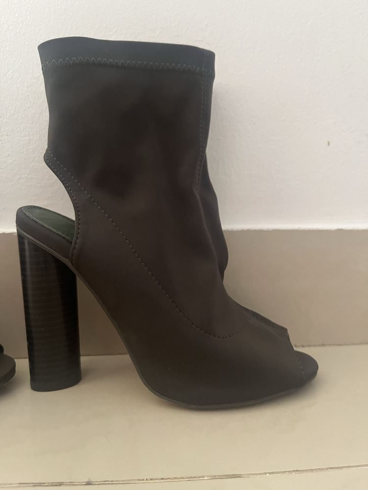 Botine decupate/Sandale dama