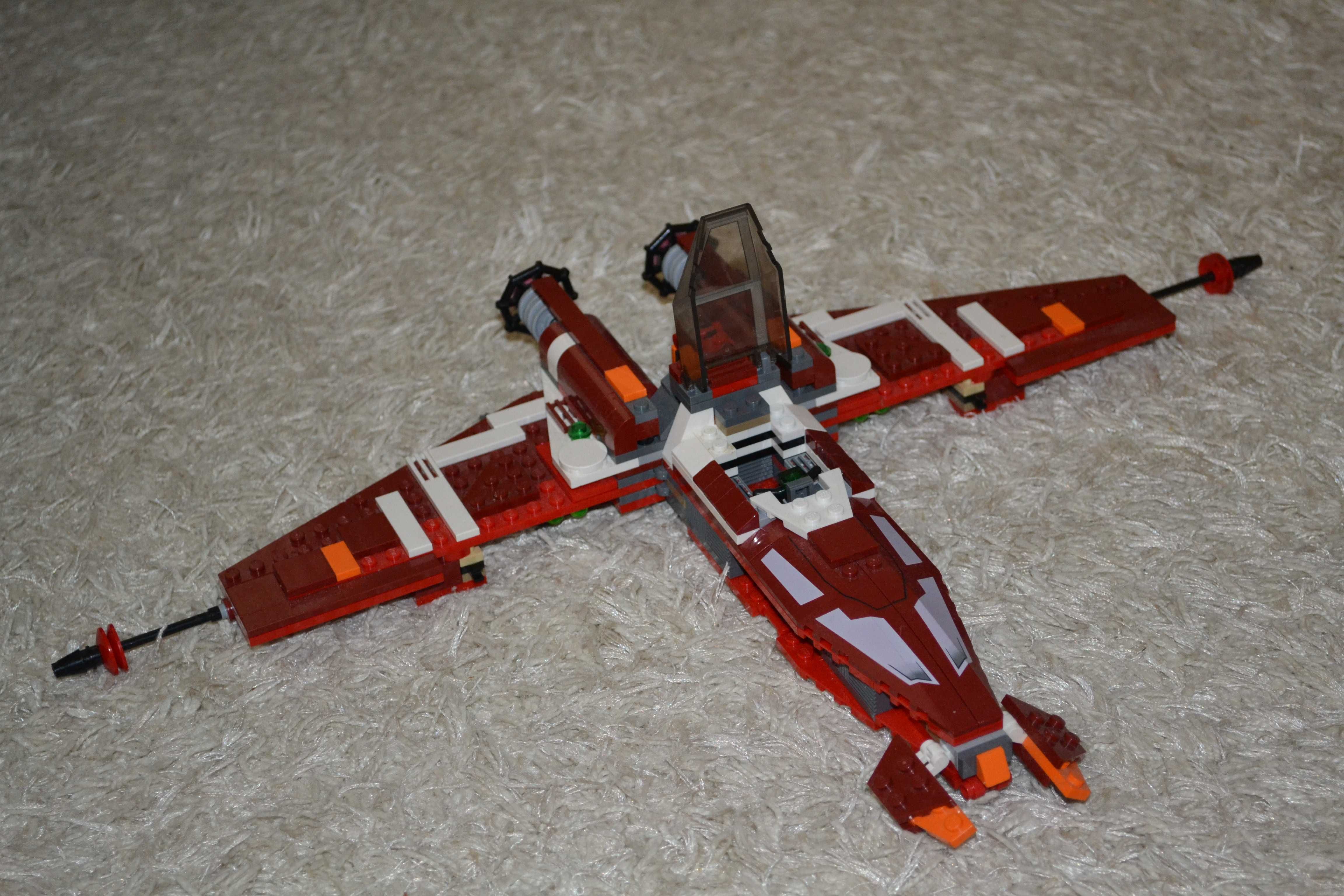 Заявен за изпращане Lego Лего конструктор 9497 Star wars изтребител