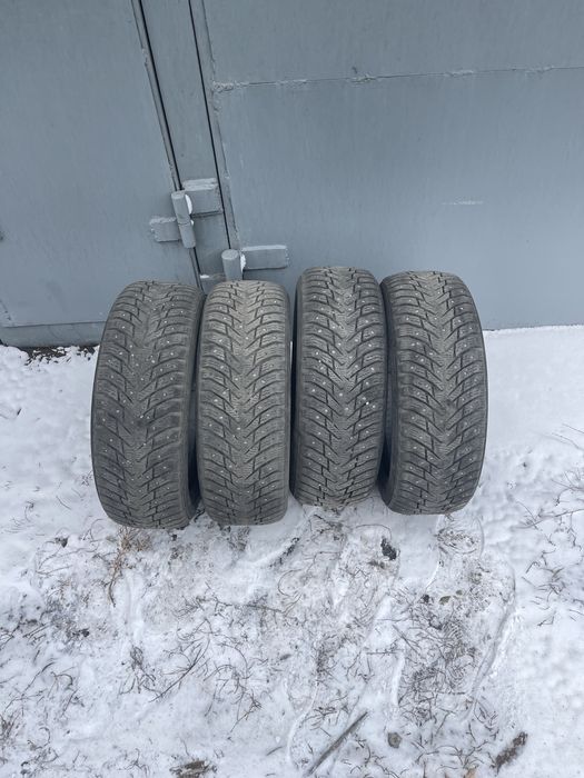 Продам Nokian Hakapellita 8 185/60/15