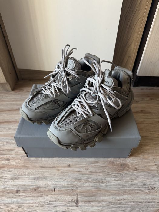 Balenciaga track grey