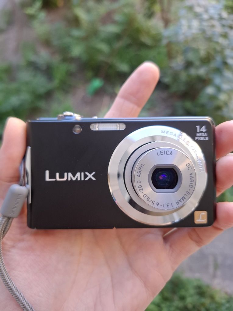 Компактен дигитален фотоапарат PANASONIC LUMIX FS-14