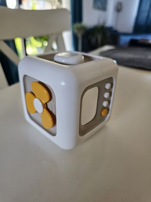 Cub super-interactiv - activități pe fiecare fata