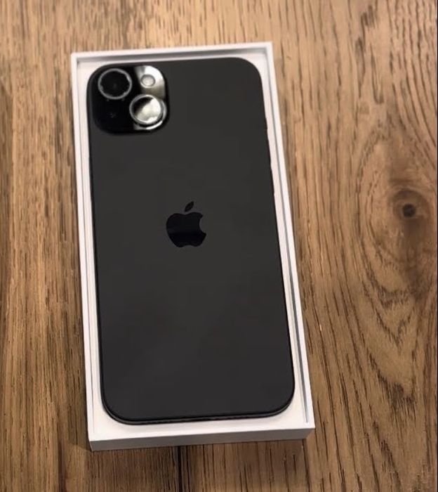 iPhone 15 Plus, inca in garantie