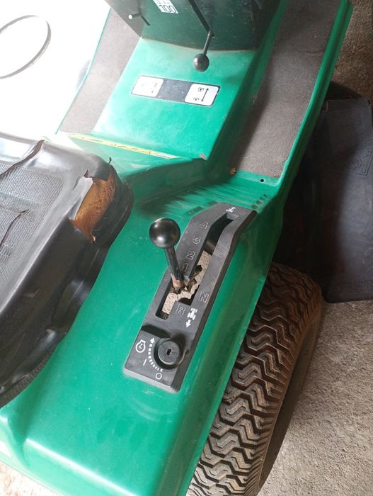 Tractoras de tuns gazon