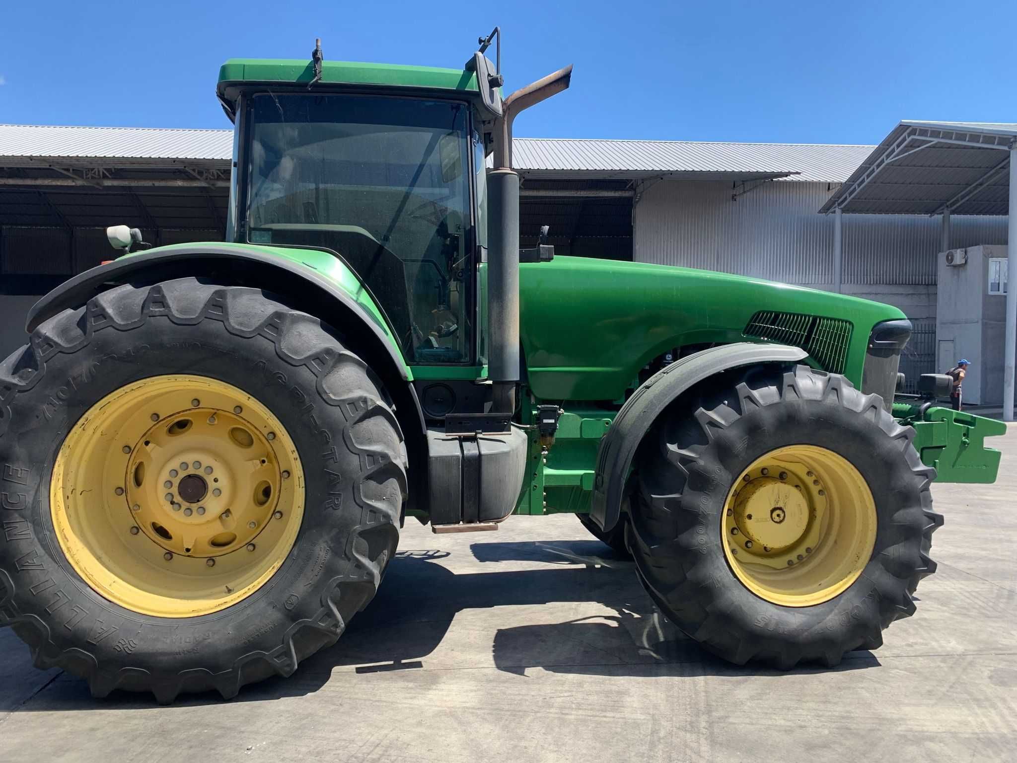 Tractor John Deere