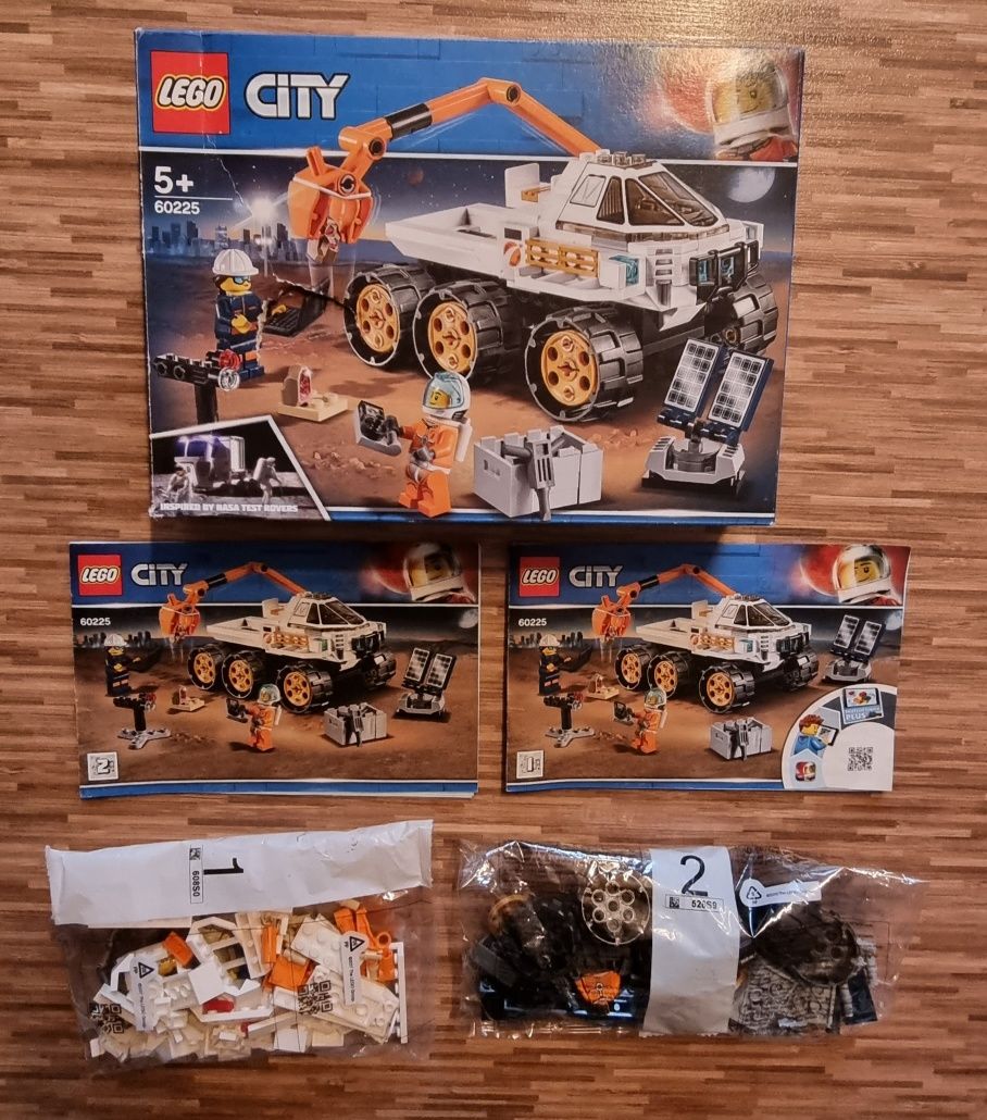 LEGO City Cursa de testare pentru Rover, 60225, 202 piese