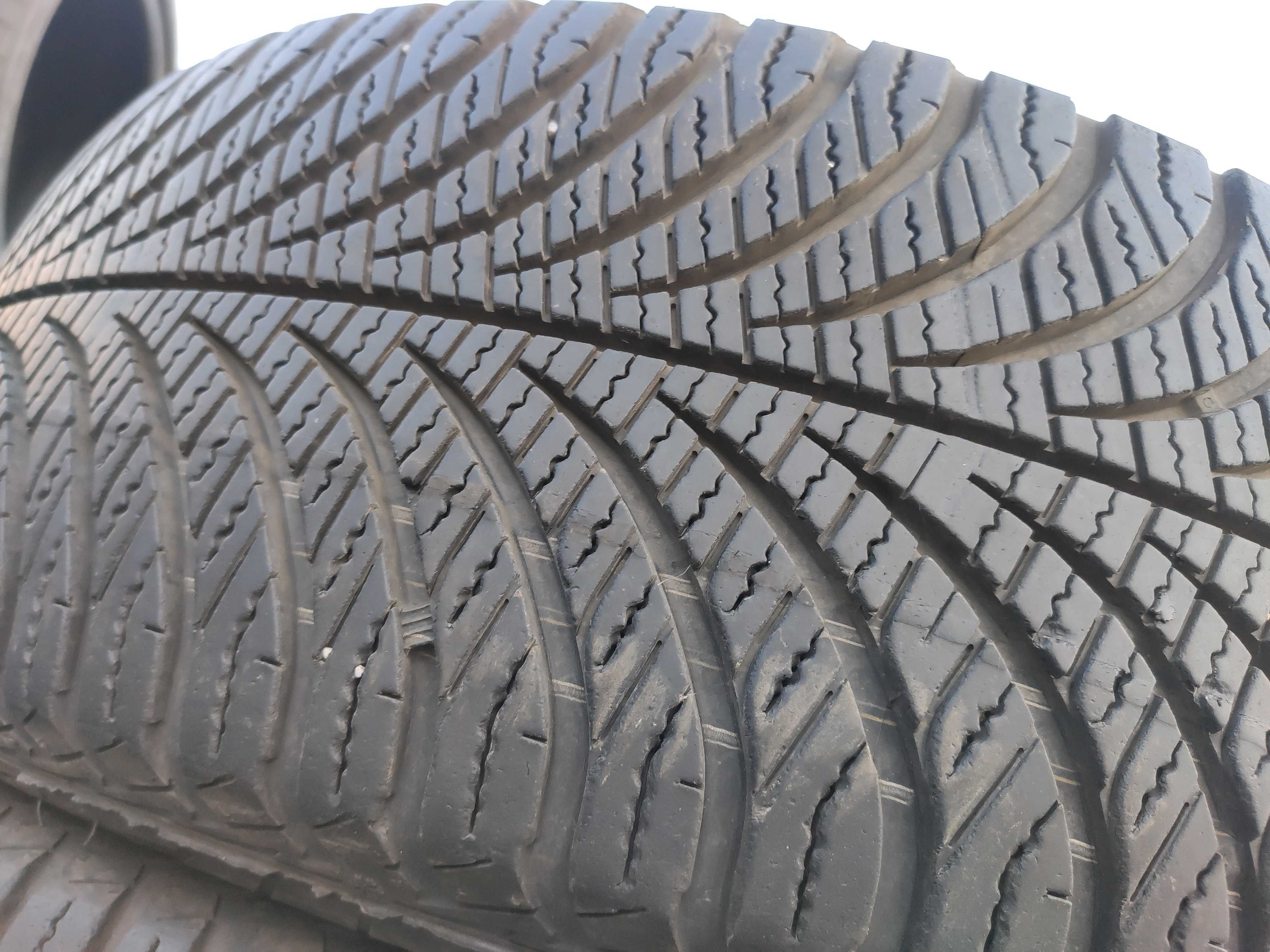 2бр Всесезонни гуми 195 55 16 - Goodyear