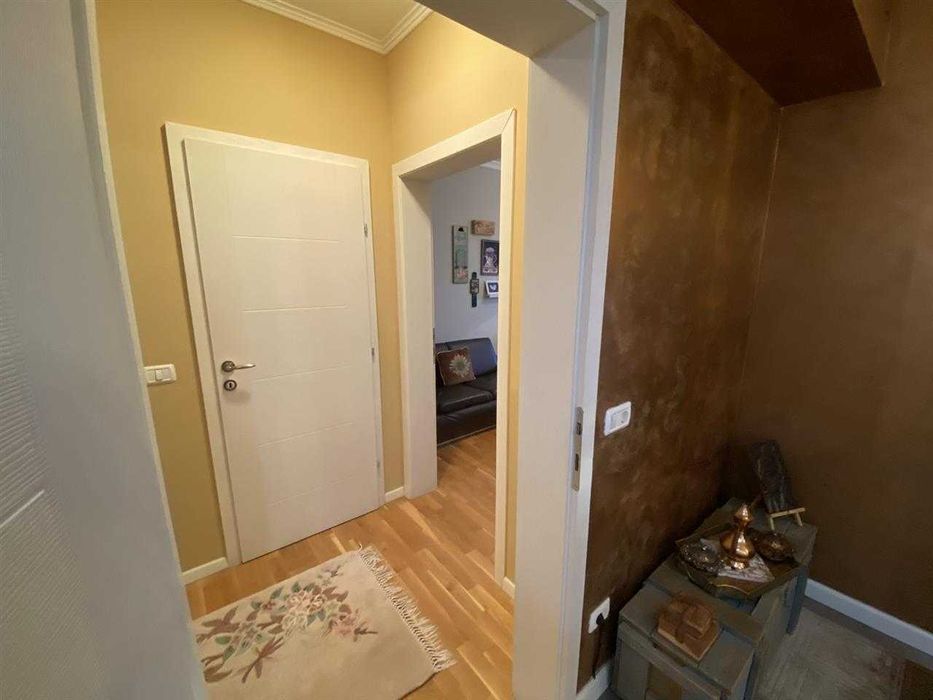 Дава се под наем Двустаен апартамент в Бургас, Зорница - 58 кв.м за 204 € - Снимка #2