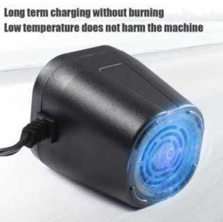 Преобразувател Инвертор на напрежение 12V/24V към 220V