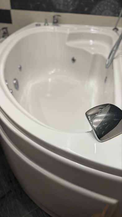 Хидромасажна вана