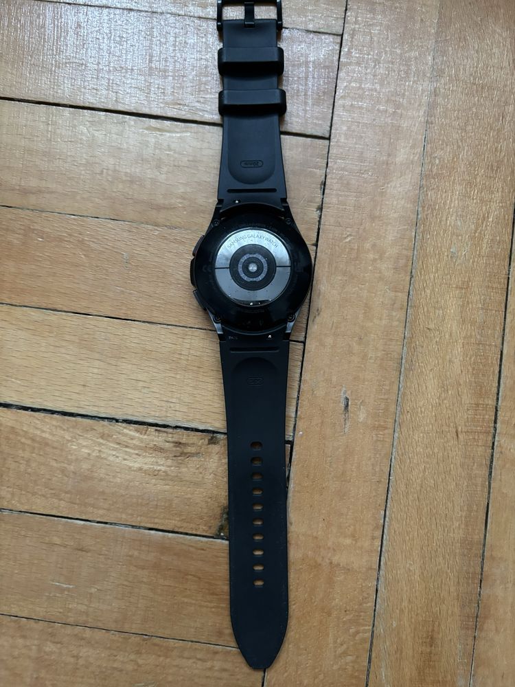 Samsung watch 4 clasic + incarcator wirless de ceas casti si telefon