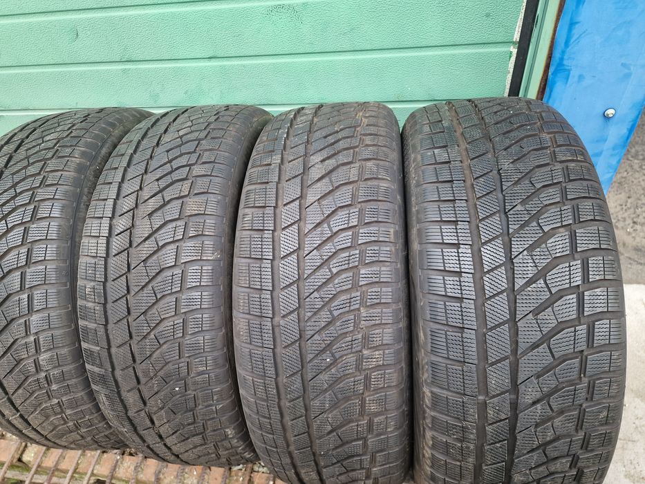 Anvelope 265/60R18 marca Falken, M +S