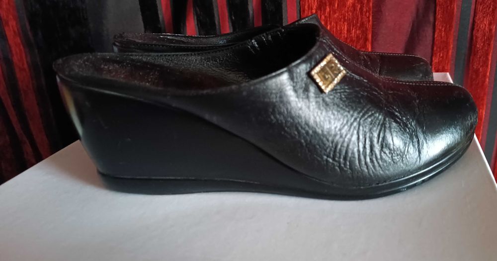 Женская обувь всё по 2.500