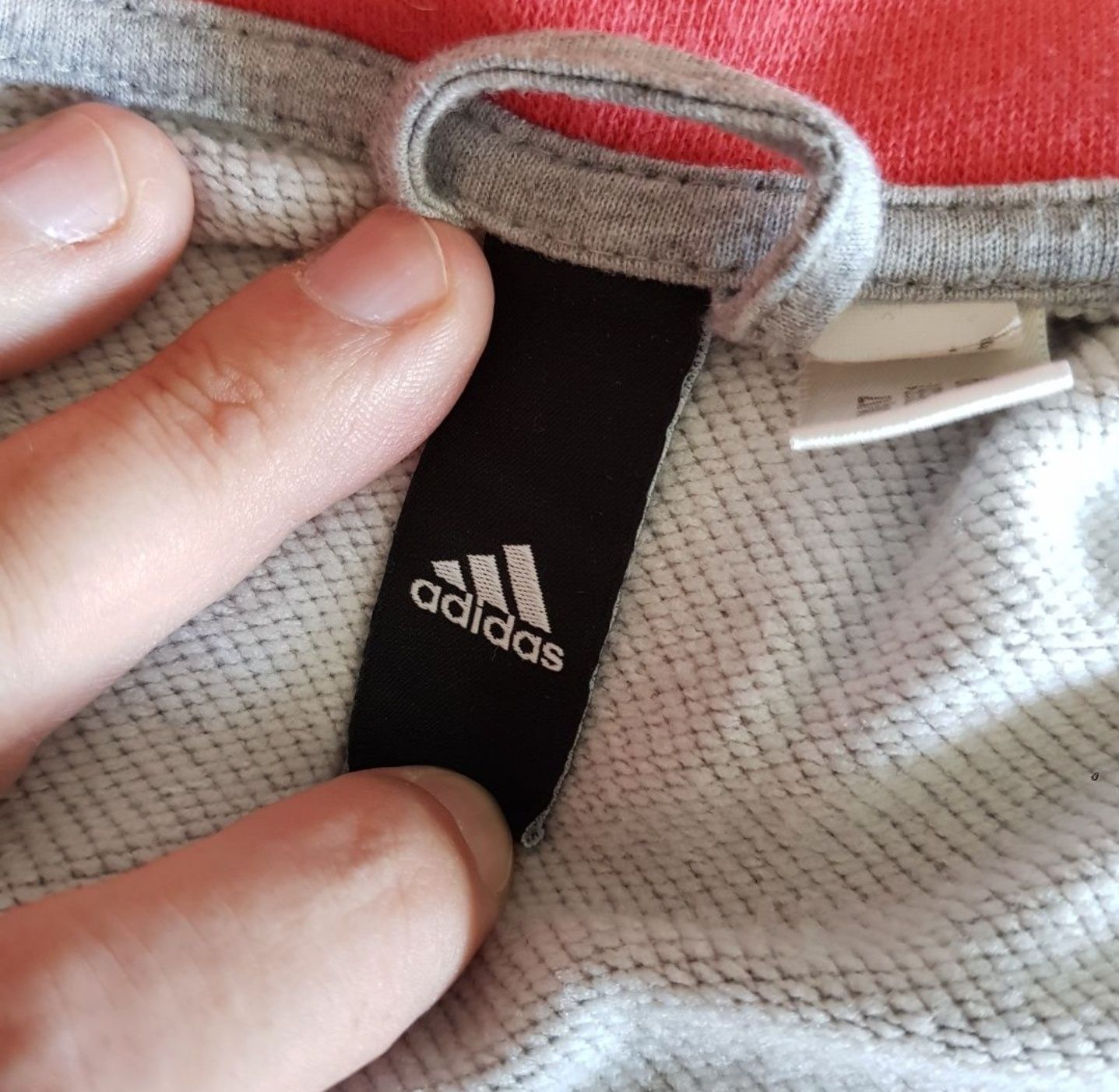 adidas горнище ново