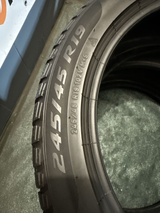 245/45 R19 102V XL RSC - Pirelli Sottozero 3 M+S Oferta