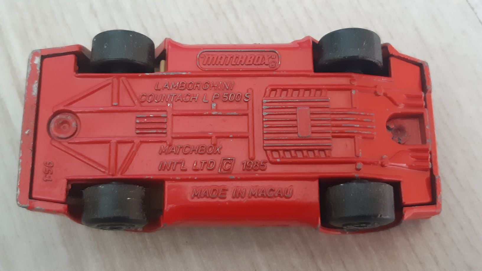 Vând machetă/mașinuță Lamborghini Countach LP 500 S Matchbox ediție 85