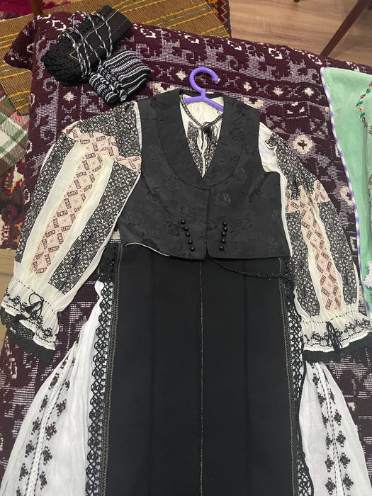 Costum national taranesc