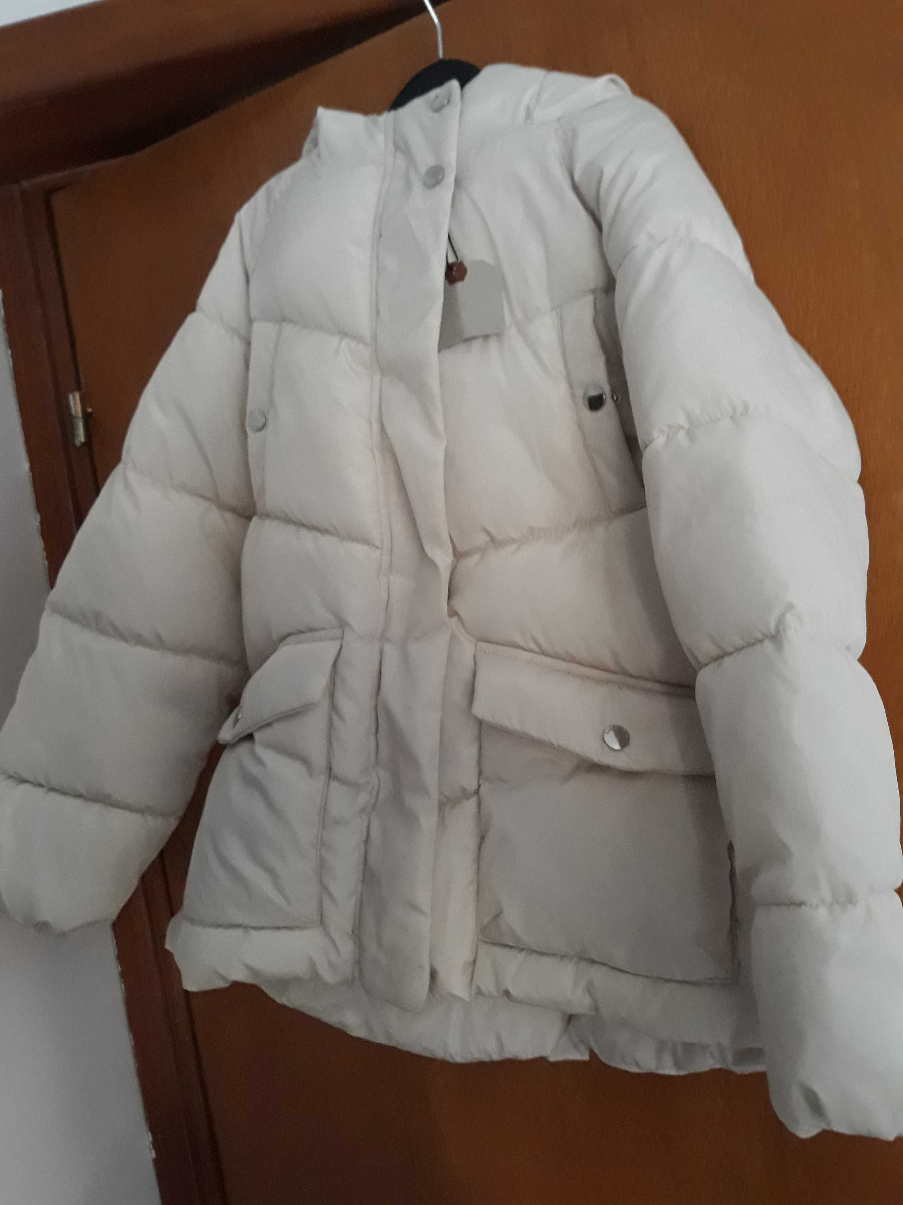 Geaca Zara Noua crem cu polar interior 10 ani