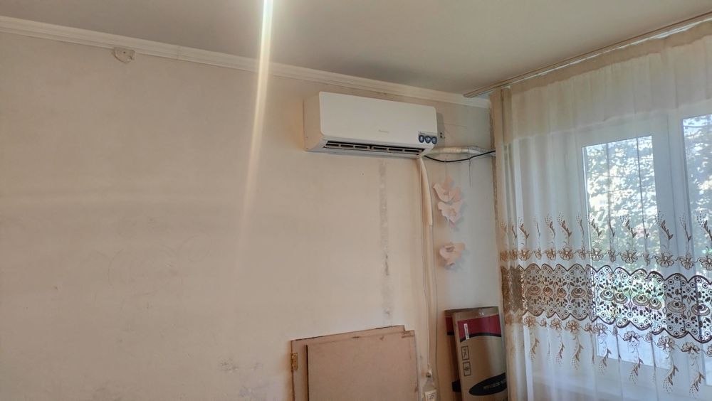 Продам 2 ух комнаты квартиа