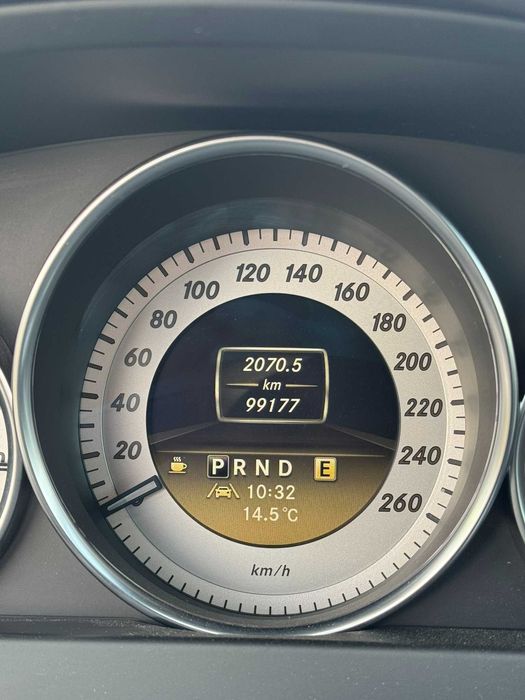 Mercedes C220 CDI W204 Coupe 99 k km Distronic Panoramic LED