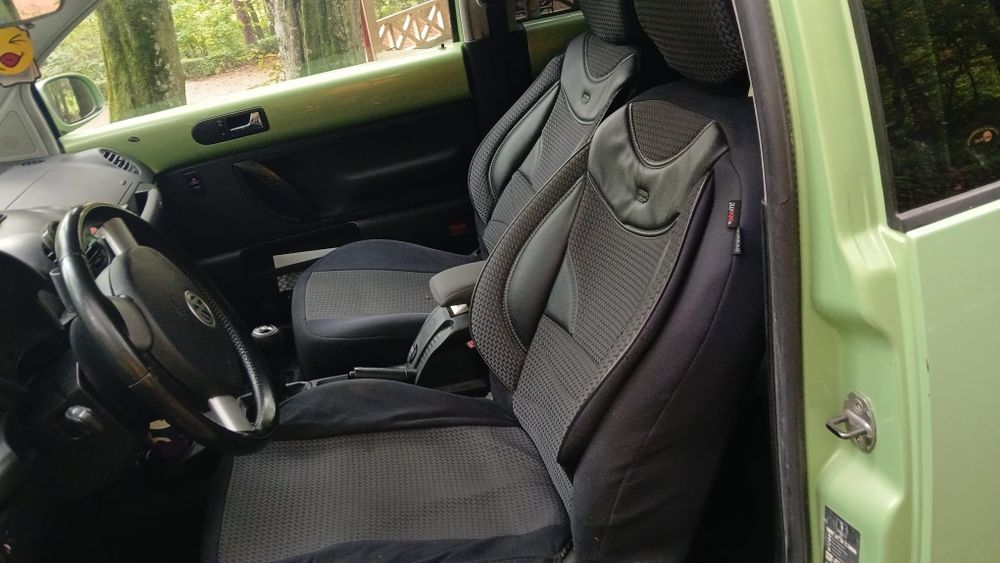 Vând Volkswagen beetle