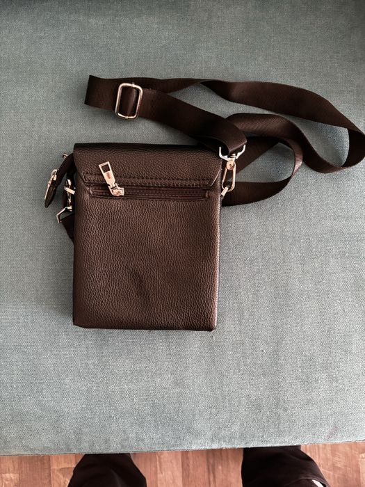 Кожена чанта през рамо