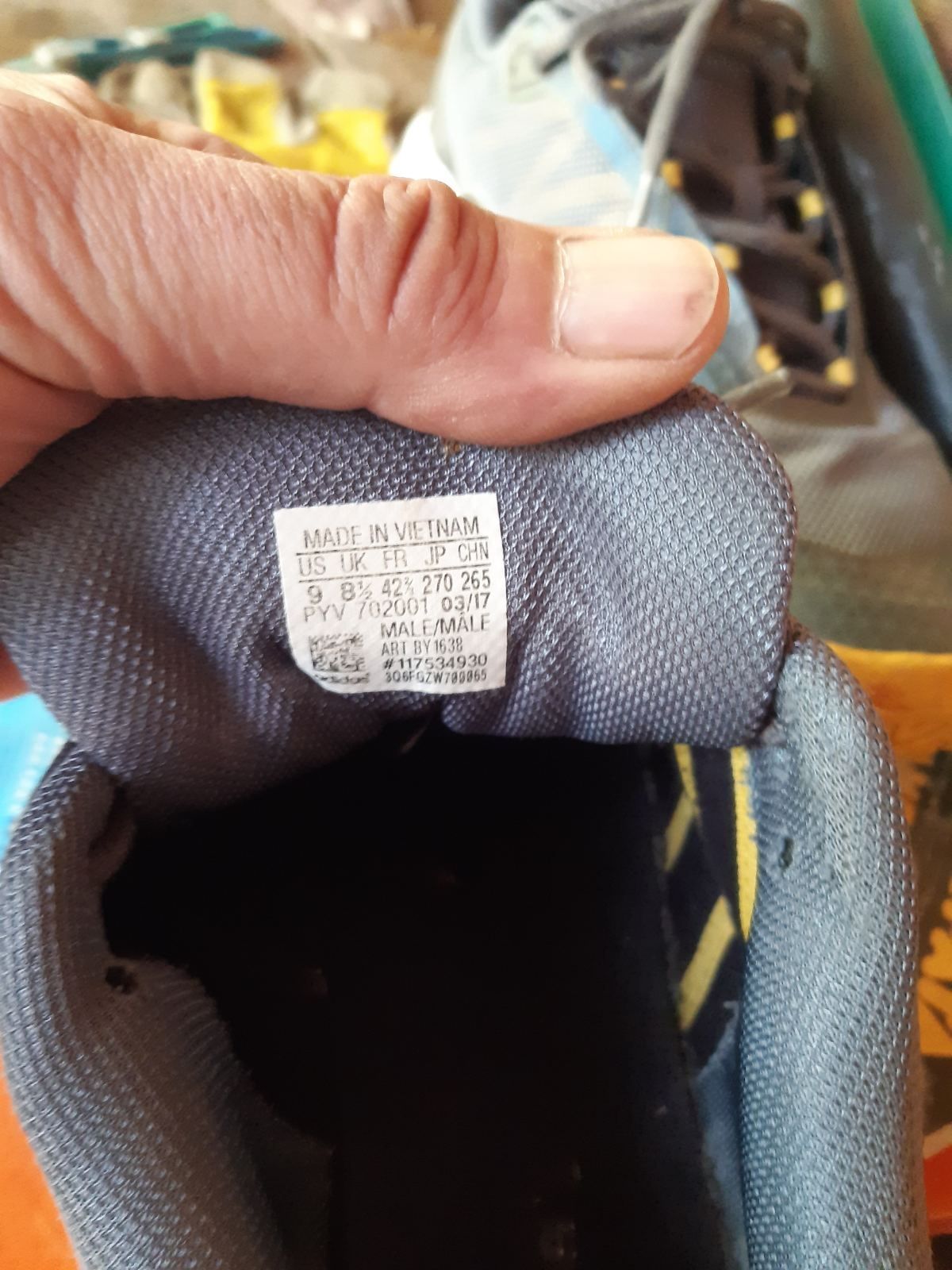 Маратонки Adidas 41 номер
