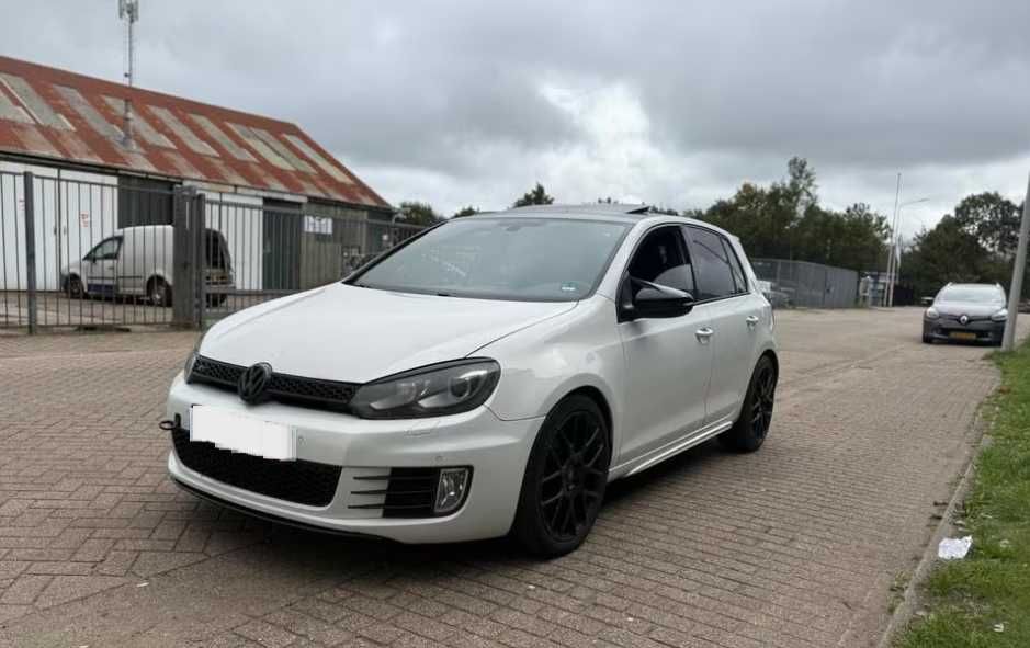 Golf 6 GTD - Dynaudio