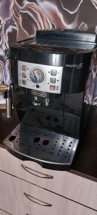 Кофемашина Delonghi